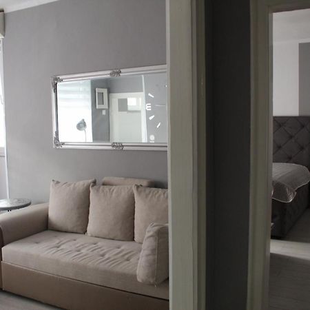 La Rose Apartment Cetinje Exterior photo